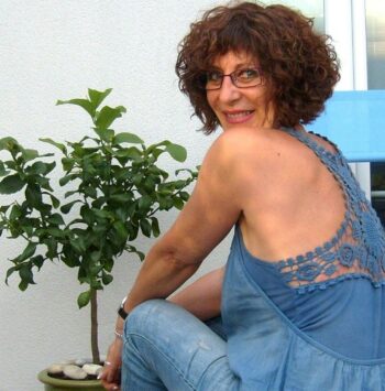 Besoin d’un guide ? Je suis là pour vous obéir avec plaisir rencontre-Soumise-Châtellerault