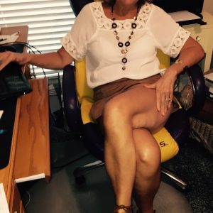 Quand le bureau devient trop chaud… Lila - rencontre-Cougar-Brest