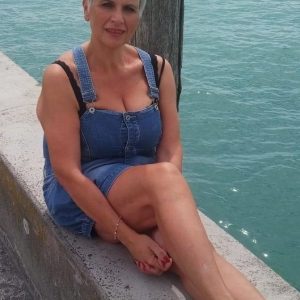 Iris, 54 ans – Calme et autorité Iris - rencontre-Cougar-Rueil-Malmaison