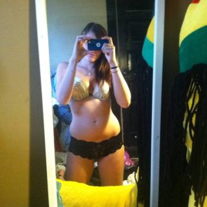 Sabrina - rencontre-Dominatrice-Rueil-Malmaison
