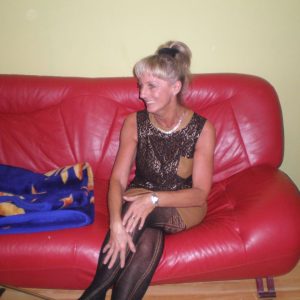 Je cherche un mec pour un plan cul rapide à Créteil Claire - rencontre-MILF-Créteil