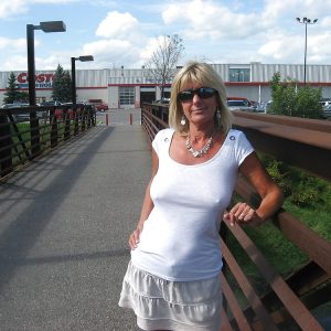 À 46 ans, je gère ma vie Lucie - rencontre-Dominatrice-Champigny-sur-Marne